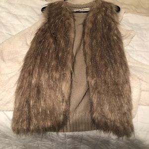Super cute faux fur vest